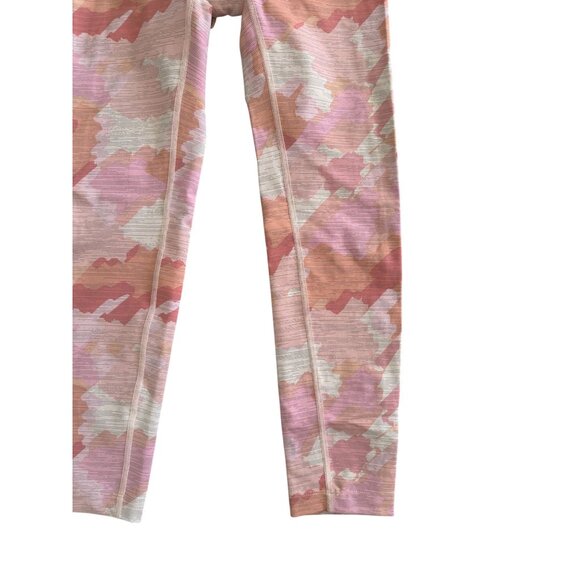 OUTDOOR VOICES Pink Salmon Camo 7/8 Length Leggings Tights Size Small - Picture 8 of 9